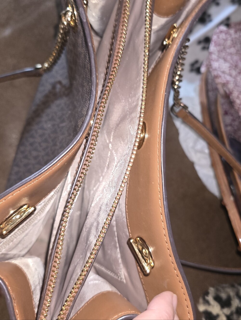 Michael Kors Brown MK Logo Chain-Accent Teagen Sm. - Picture 8 of 8